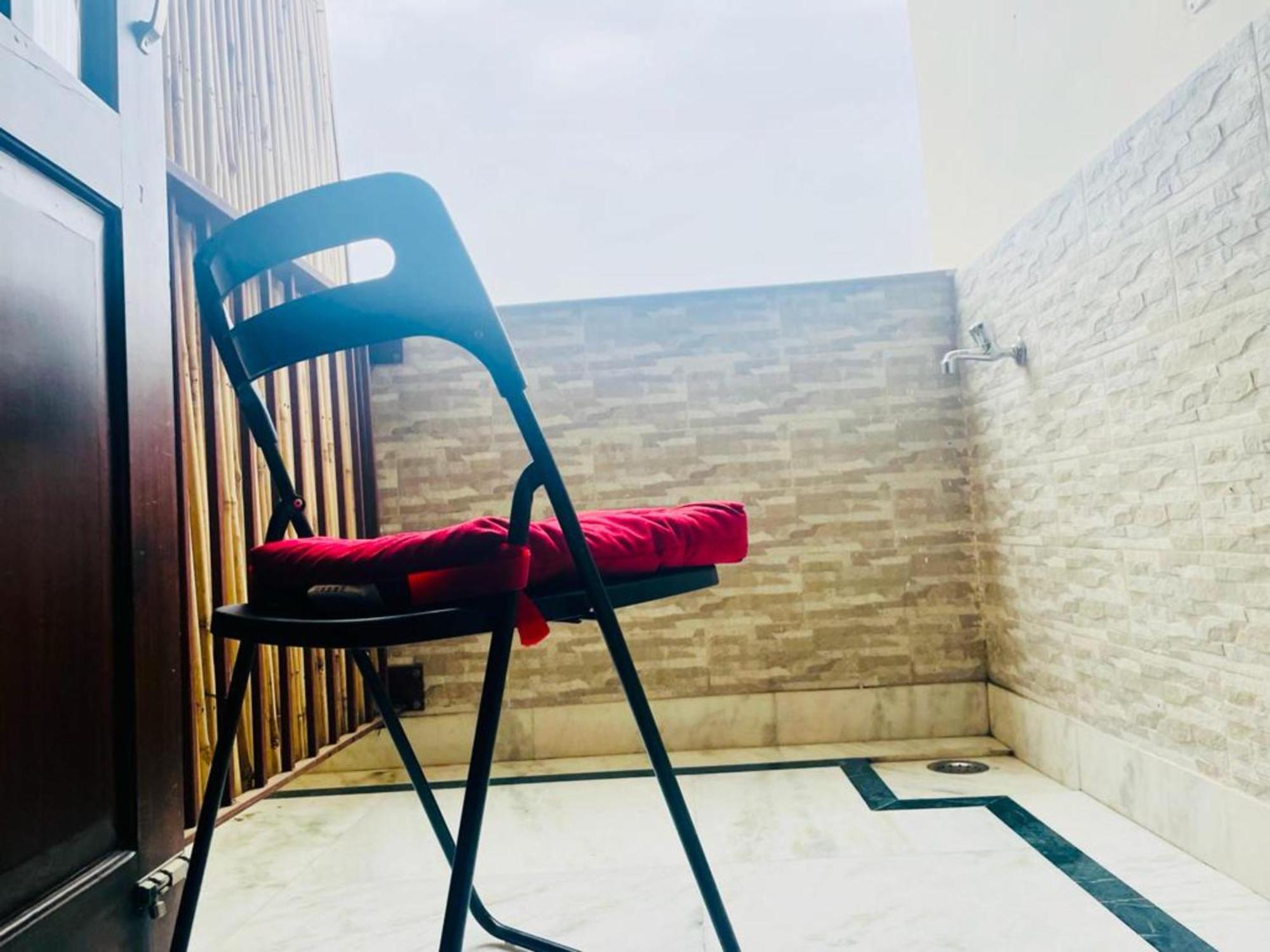 Bluo Studio5 Golf Course Road - Gym, Terrace Garden Gurgaon Ngoại thất bức ảnh