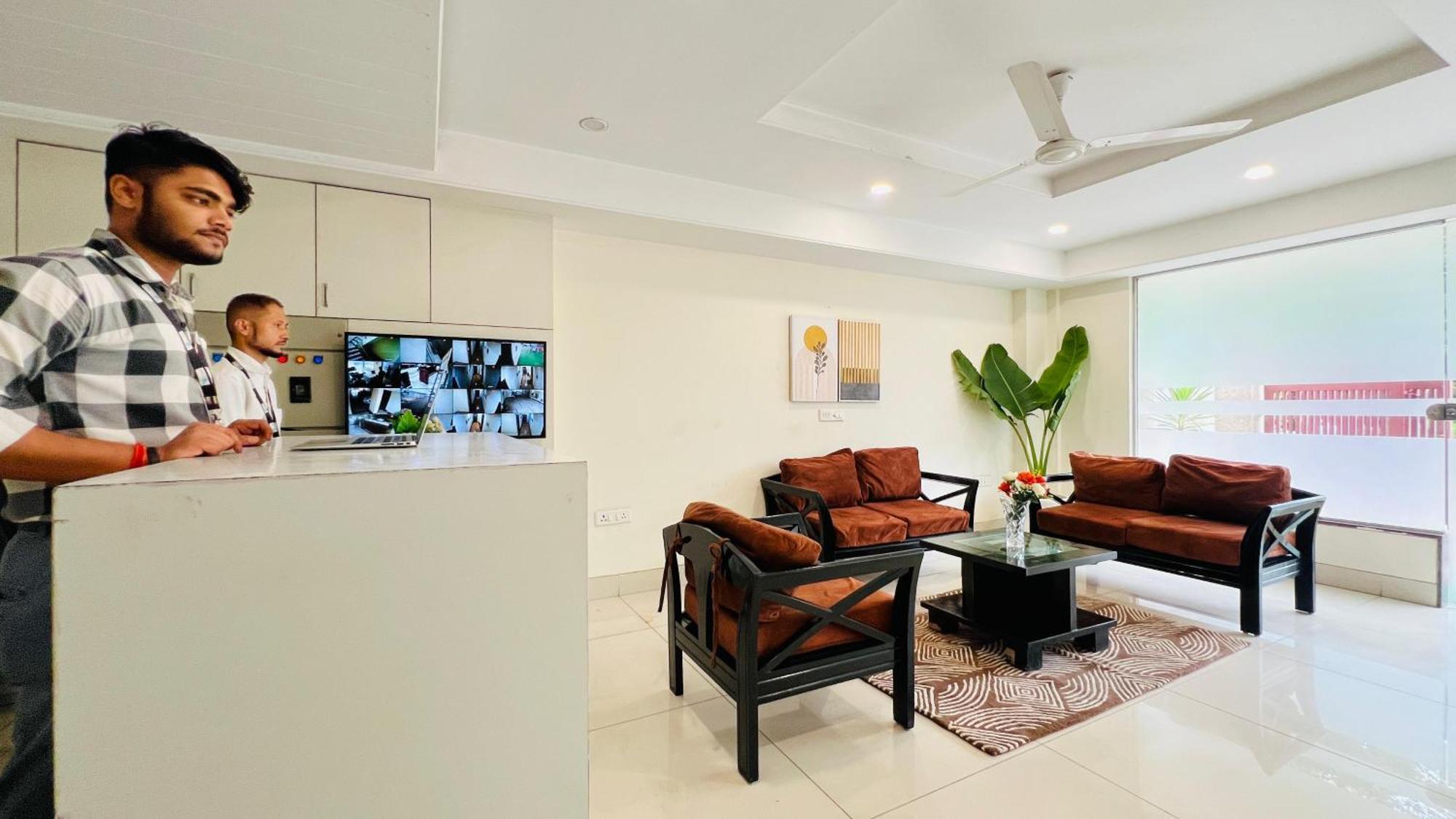 Bluo Studio5 Golf Course Road - Gym, Terrace Garden Gurgaon Ngoại thất bức ảnh