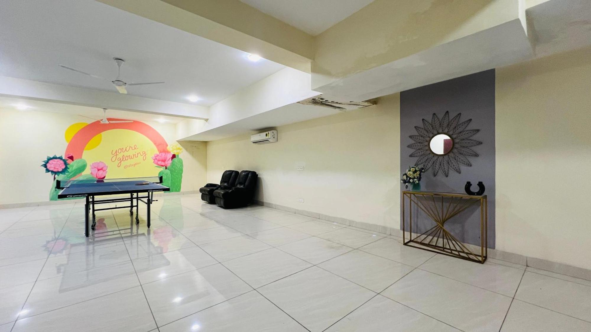 Bluo Studio5 Golf Course Road - Gym, Terrace Garden Gurgaon Ngoại thất bức ảnh