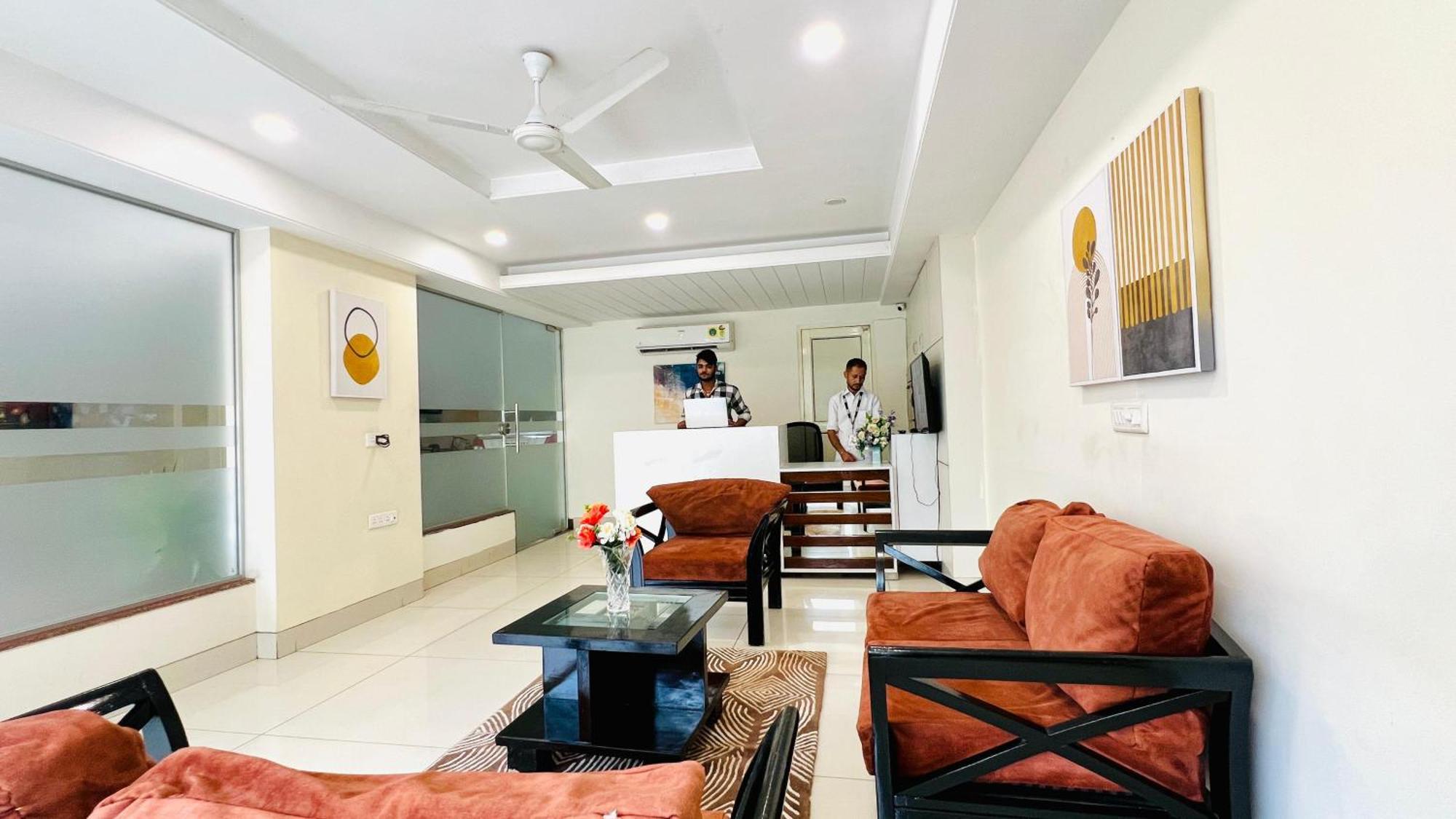 Bluo Studio5 Golf Course Road - Gym, Terrace Garden Gurgaon Ngoại thất bức ảnh