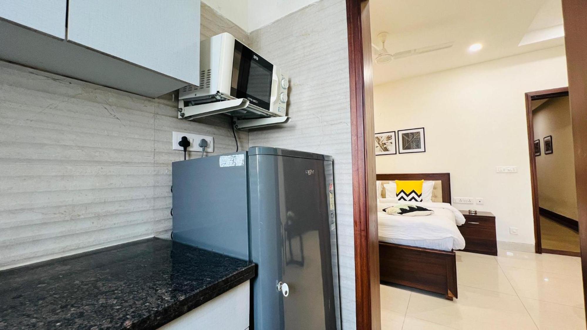 Bluo Studio5 Golf Course Road - Gym, Terrace Garden Gurgaon Ngoại thất bức ảnh
