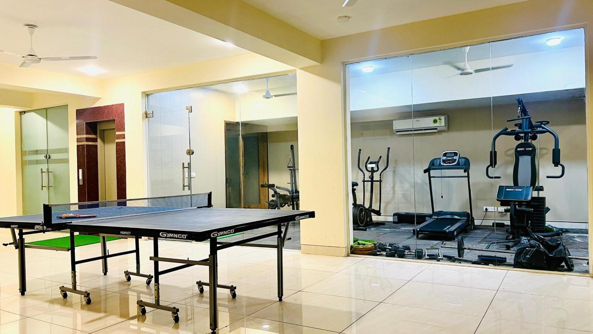 Bluo Studio5 Golf Course Road - Gym, Terrace Garden Gurgaon Ngoại thất bức ảnh